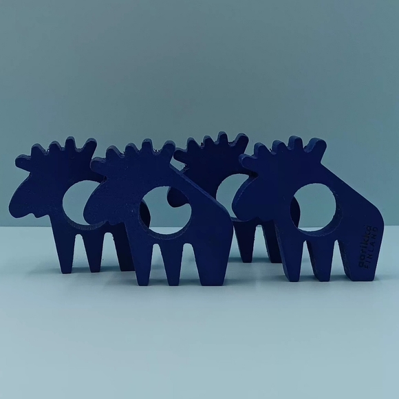 VTG Aarikka Finland 4 Blue Birch Wood Moose Napkin Rings and 20 Moose Napkins - Picture 5 of 7